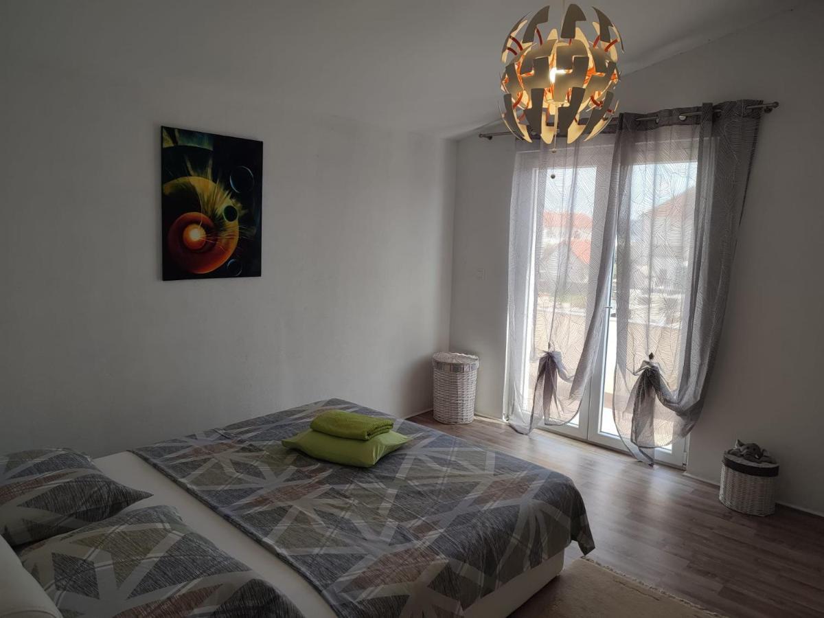 Murtela, 2-Bedroom Apartment Raslina Екстер'єр фото