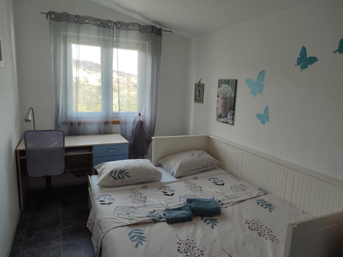 Murtela, 2-Bedroom Apartment Raslina Екстер'єр фото