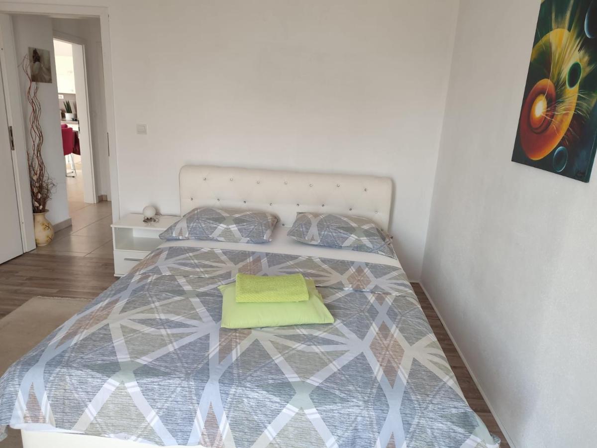 Murtela, 2-Bedroom Apartment Raslina Екстер'єр фото