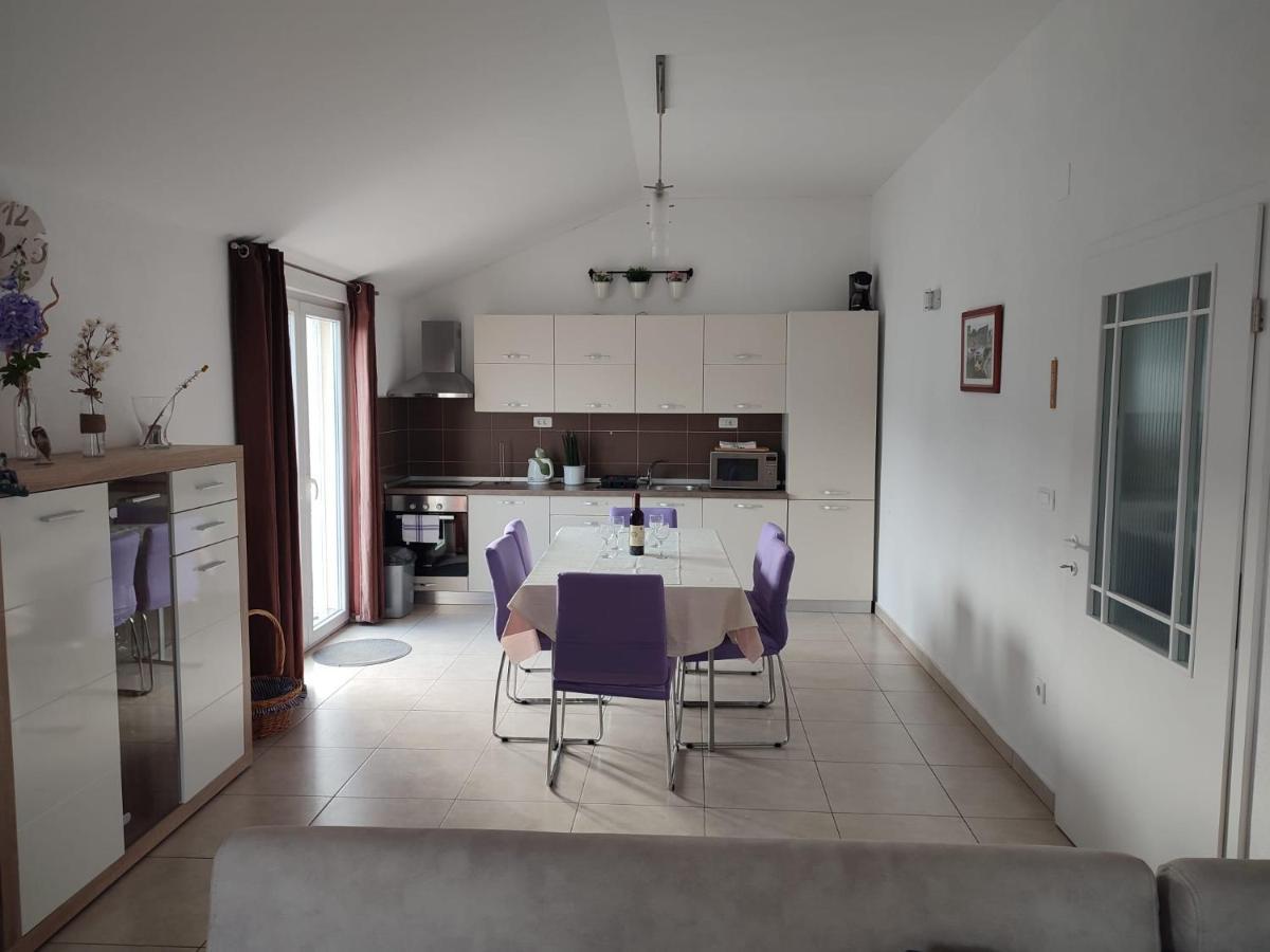 Murtela, 2-Bedroom Apartment Raslina Екстер'єр фото
